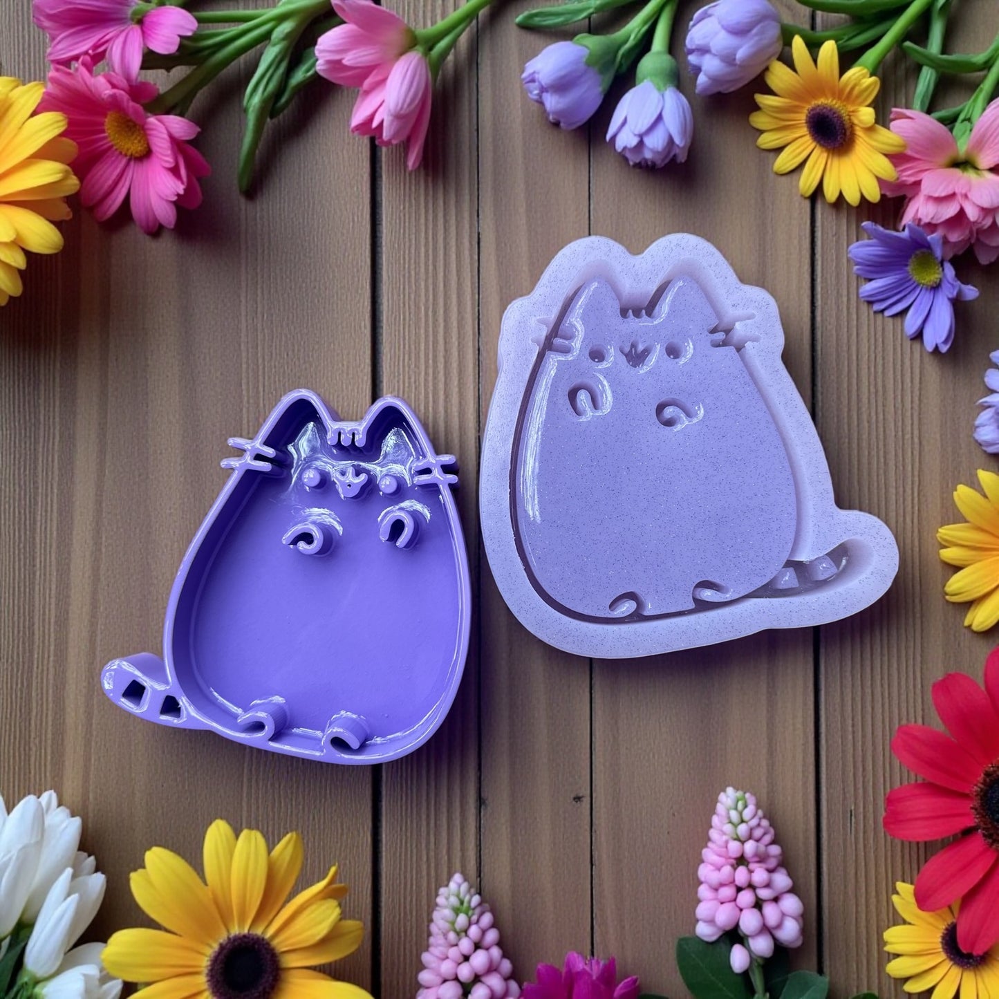 Cute cat trinket mold