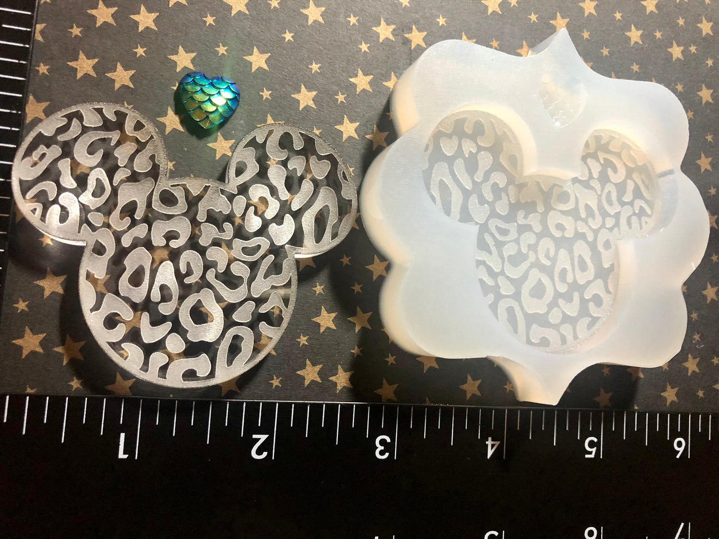 Leopard Print Mold - DIY keychain, no hole in mold