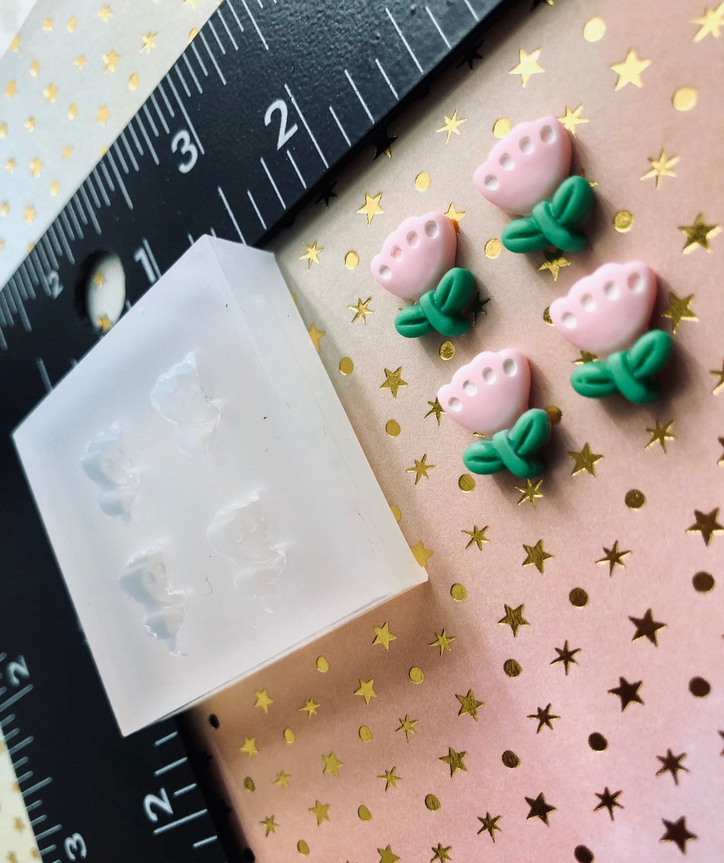 Mini flower silicone molds for epoxy/ UV resin - DIY earrings, diy charms, diy cabs , cabochons