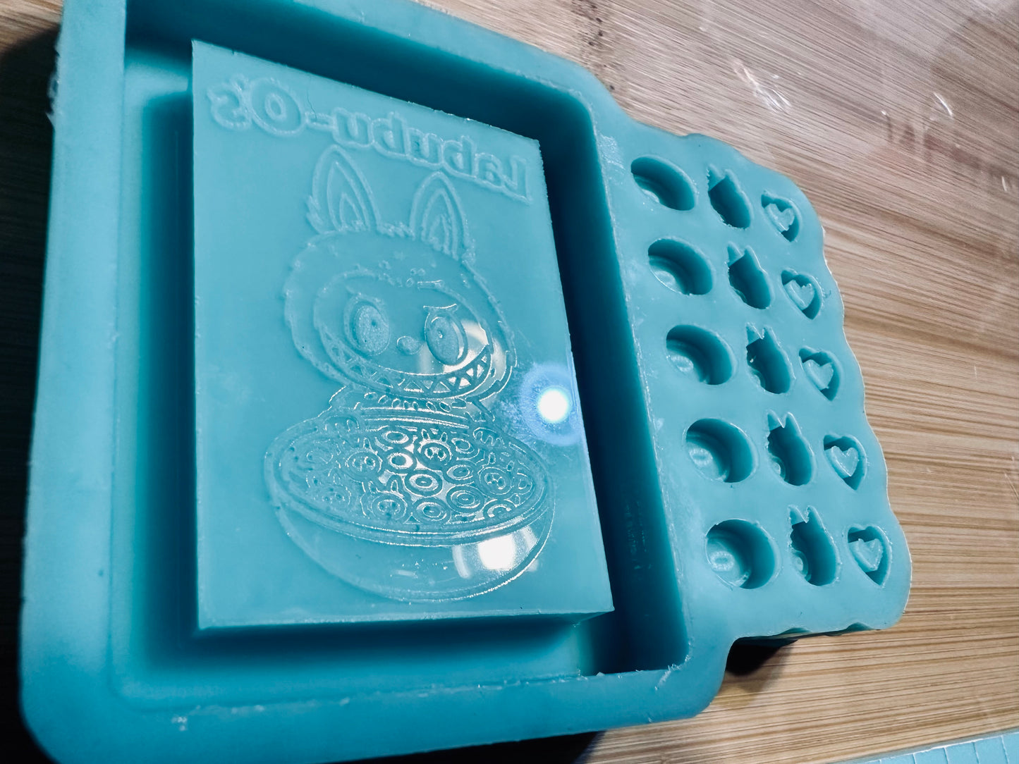 The Monster shaker mold, UV resin, epoxy