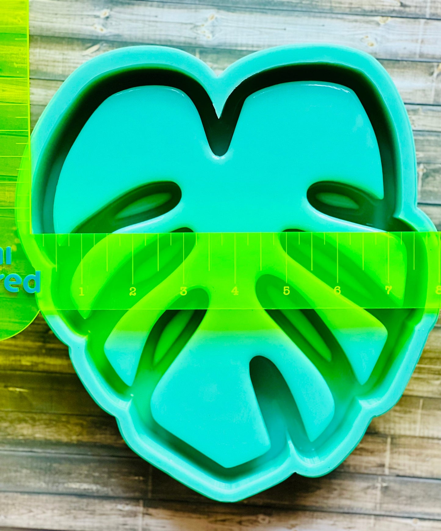 Monstera Leaf Shelf Silicone Mold - DIY Shelf molds - Silicone shelf mold
