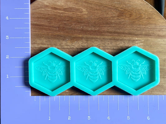 Bee honey comb shaped silicone mold for epoxy resin - DIY keychain