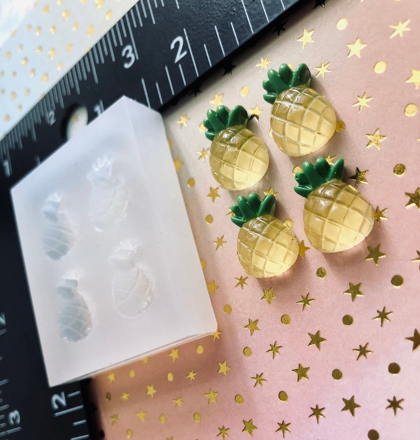 Pineapple silicone mold for epoxy resin /UV resin- Diy earrings , diy charms, cabochons, cabs, embellishments