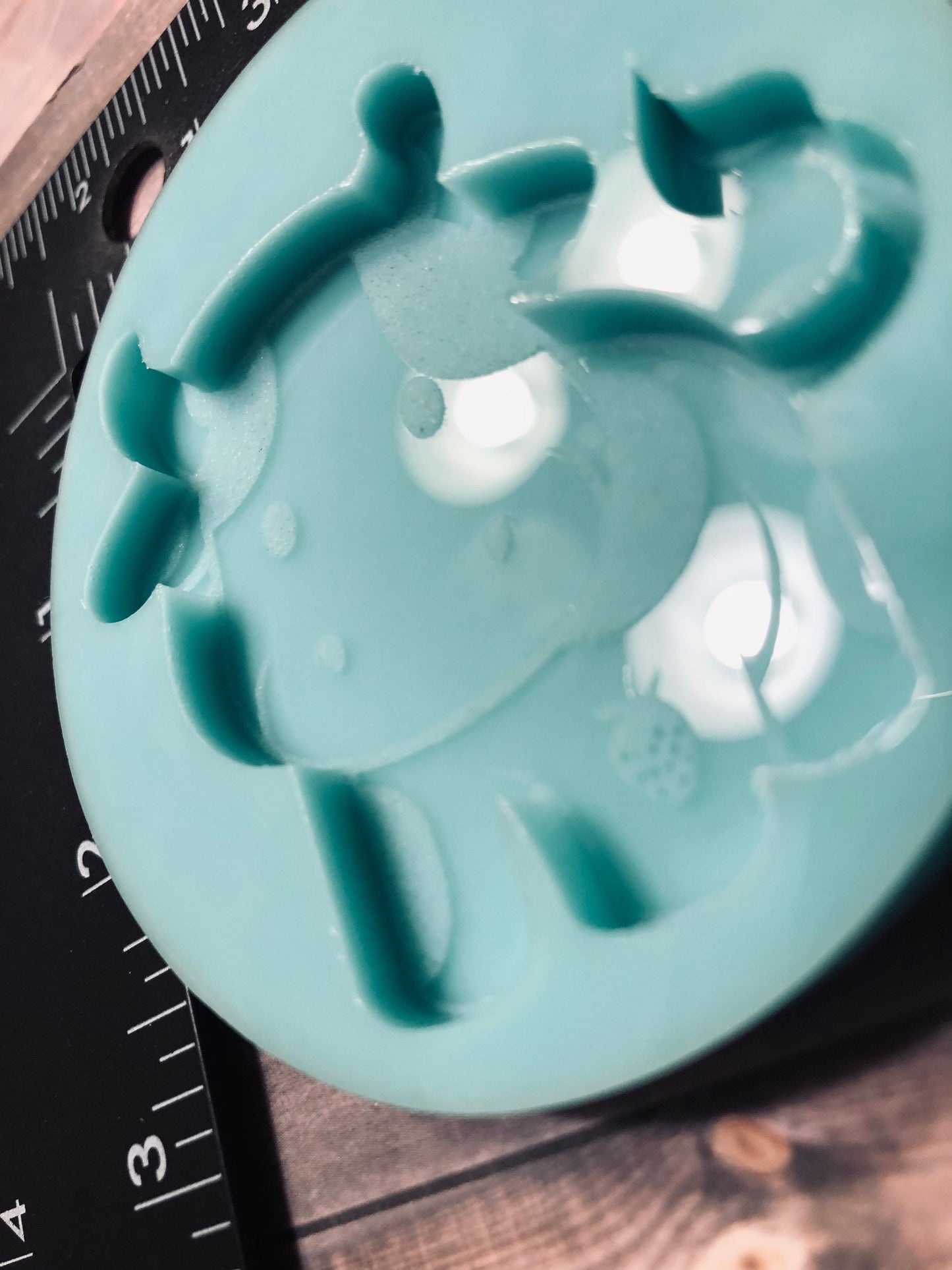 Strawberry cow silicone non shaker mold