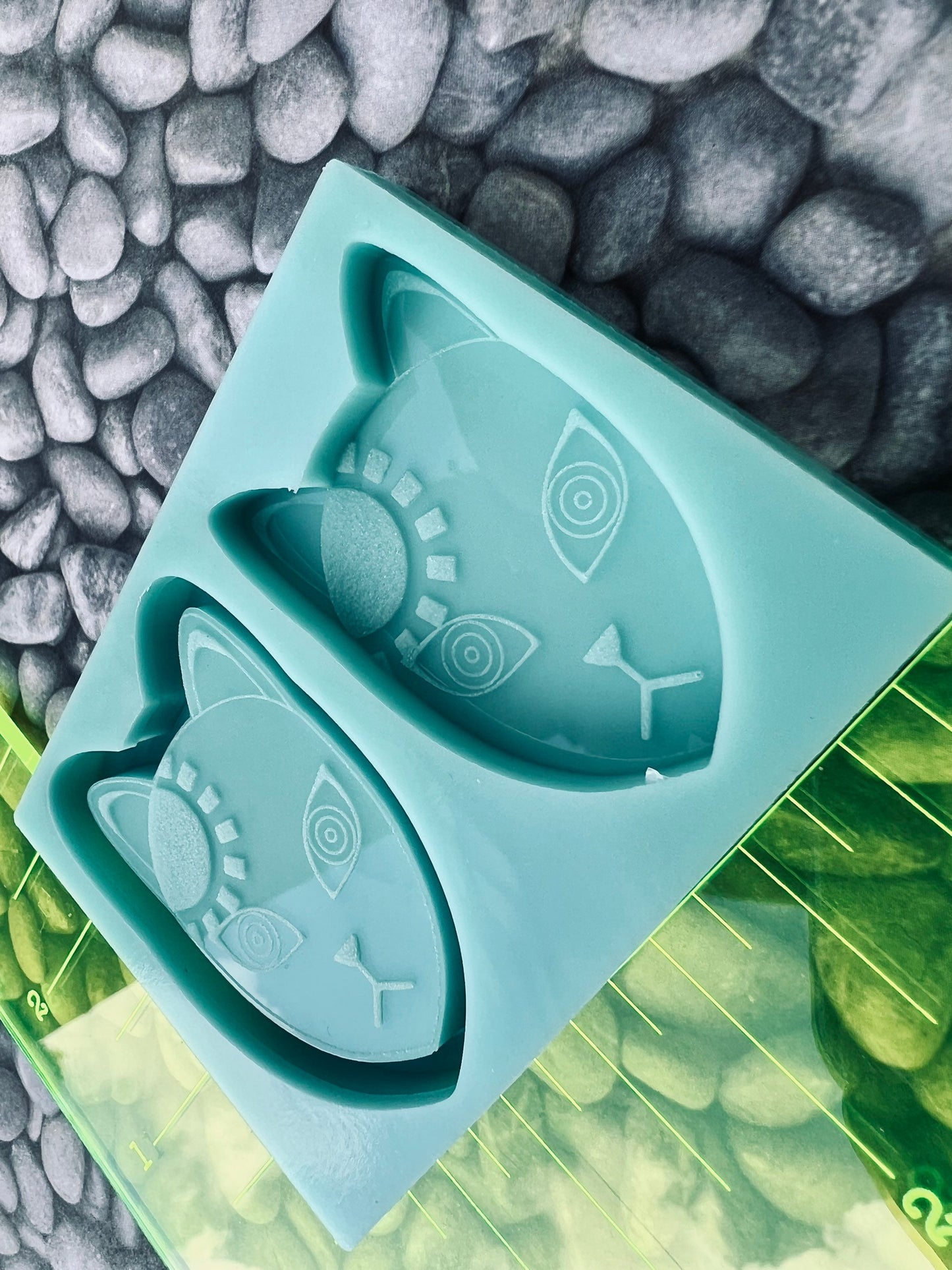 Kitsune mask- shaker and nonshaker silicone mold for resin 2 inches