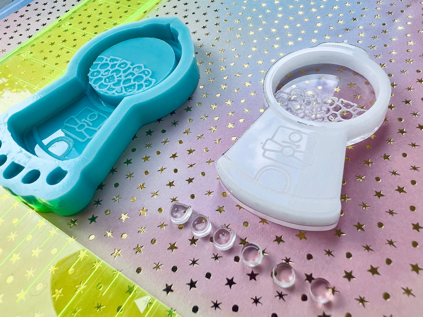 Kawaii Gum ball silicone shaker mold with shaker bits for epoxy resin - DIY keychain , DIY magnet, gifts