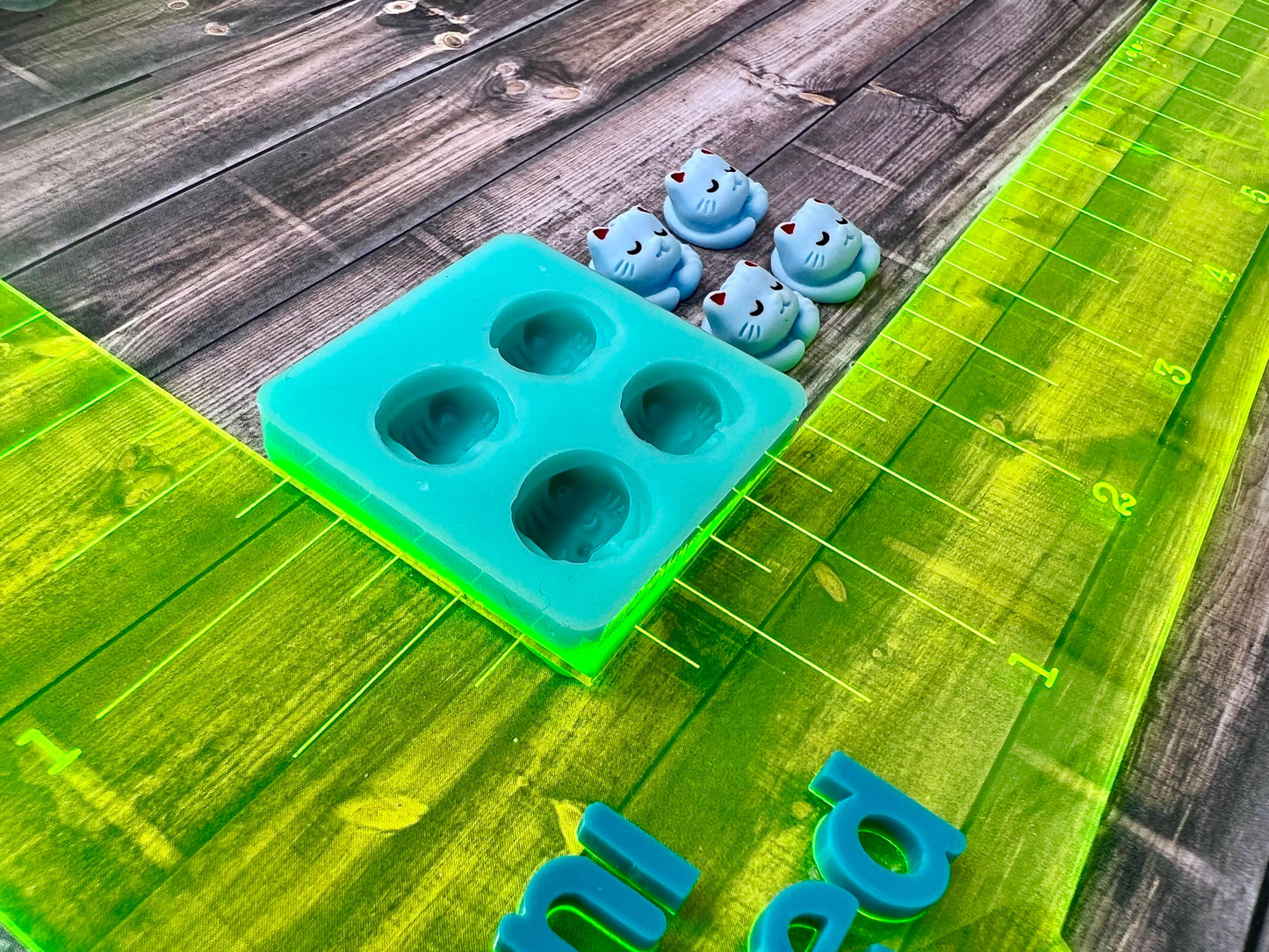 Sleeping cat flatback silicone molds for resin- DIY charms, DIY keycaps, DIY earrings