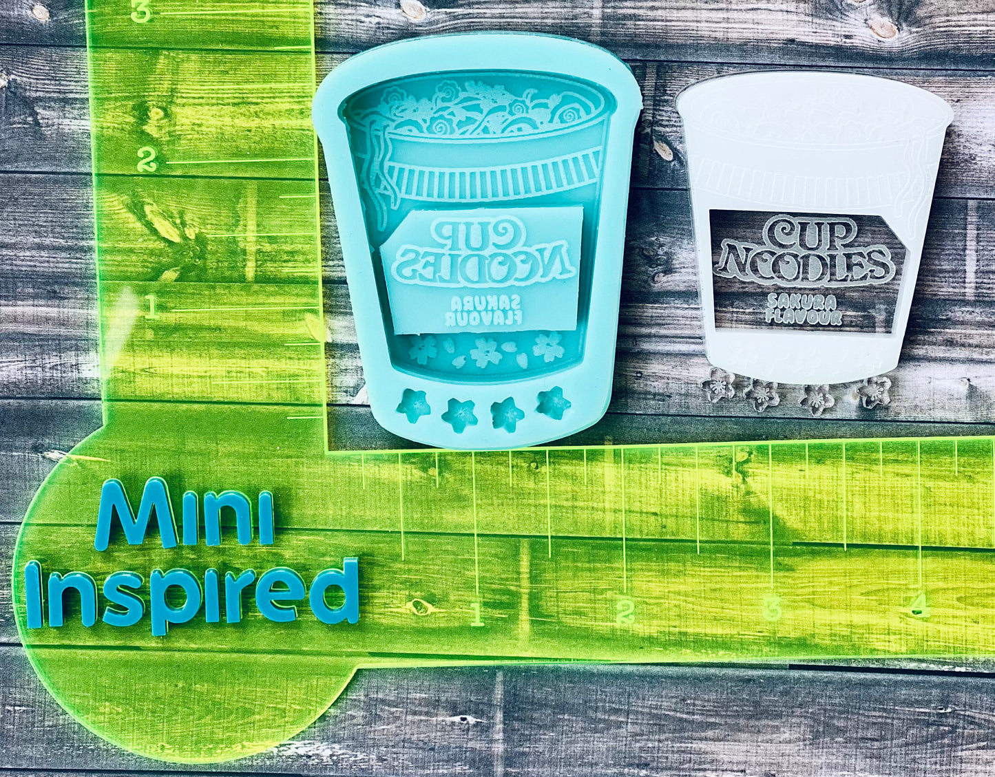 Kawaii Sakura noodles silicone shaker mold for epoxy resin