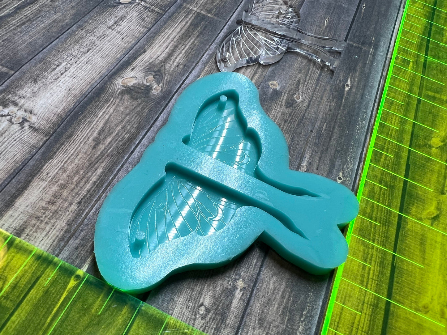 1.5 inch Moth earring molds for epoxy resin - DIY dangle earrings, DIY earrings