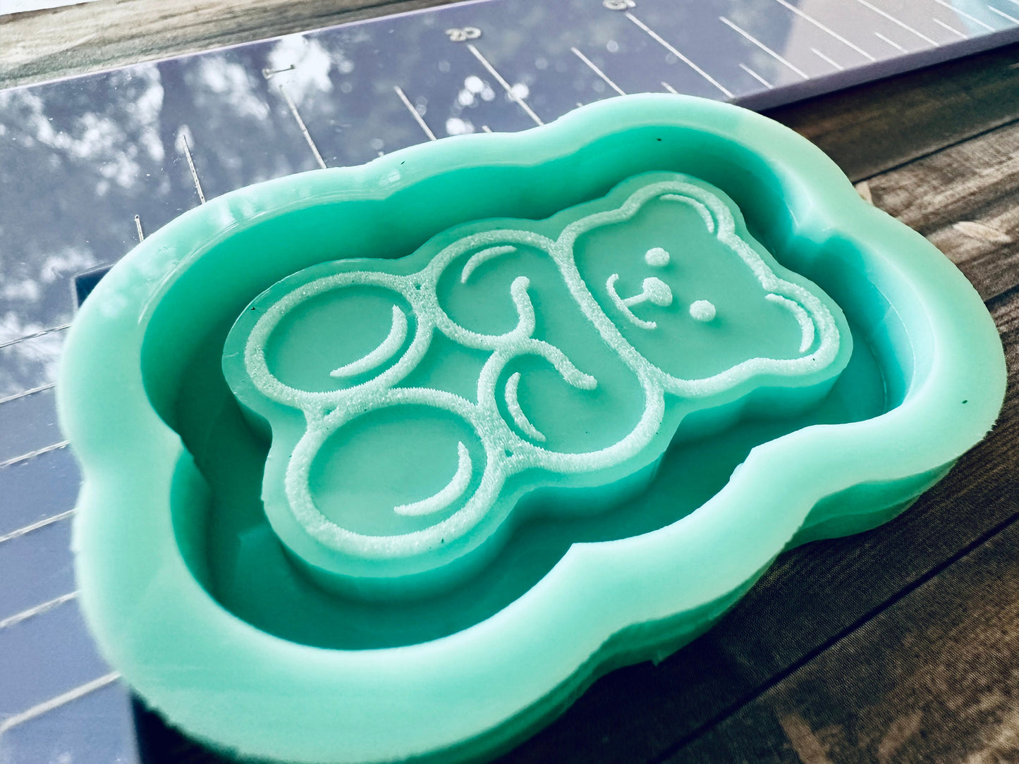 Gummy Bear backed shaker silicone mold for resin, DIY keychain