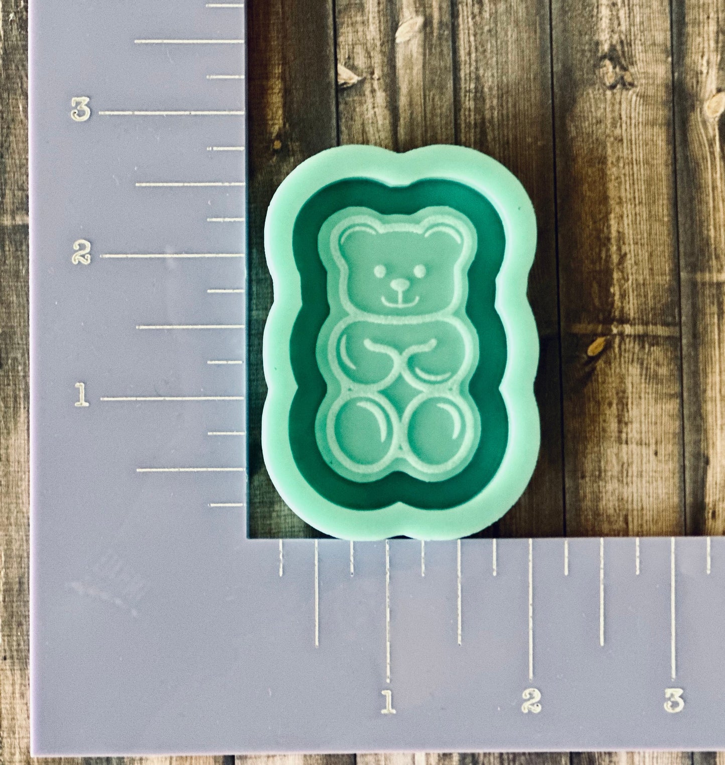 Gummy Bear backed shaker silicone mold for resin, DIY keychain
